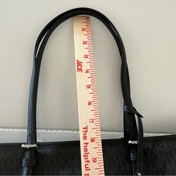 NWOT Michael Kors Jet Set Black Gray Monogram Medium Snap Front Pocket Tote - Picture 12 of 16